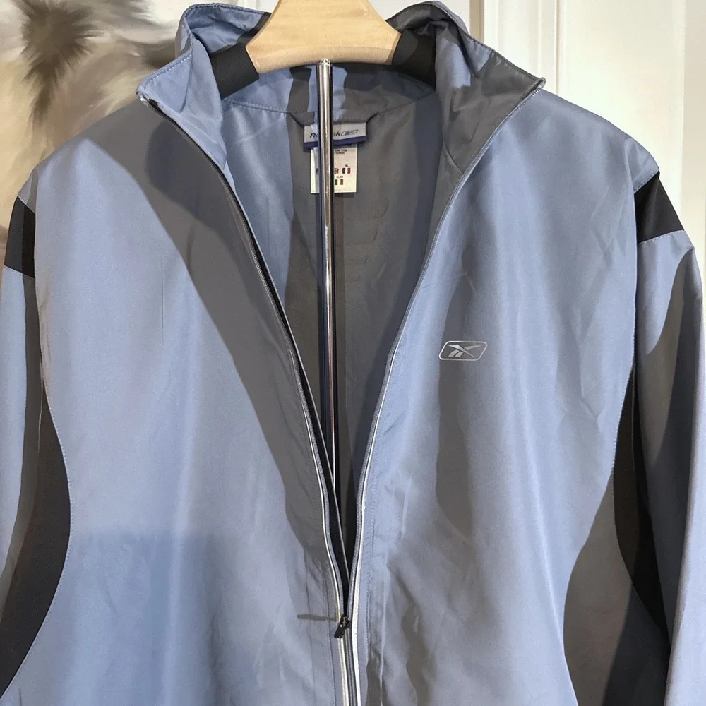 Reebok Windbreaker Jacket‎ Mens L Grey Black Full Zip Reflective Mock Neck Sport